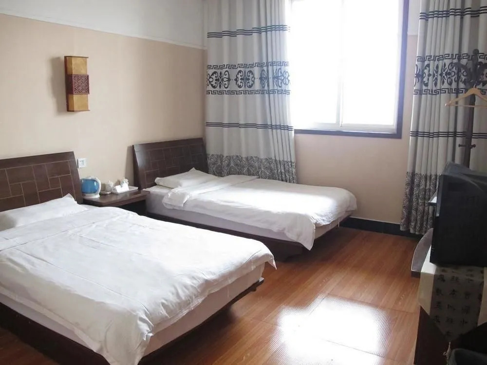 Yanying International Youth Hostel