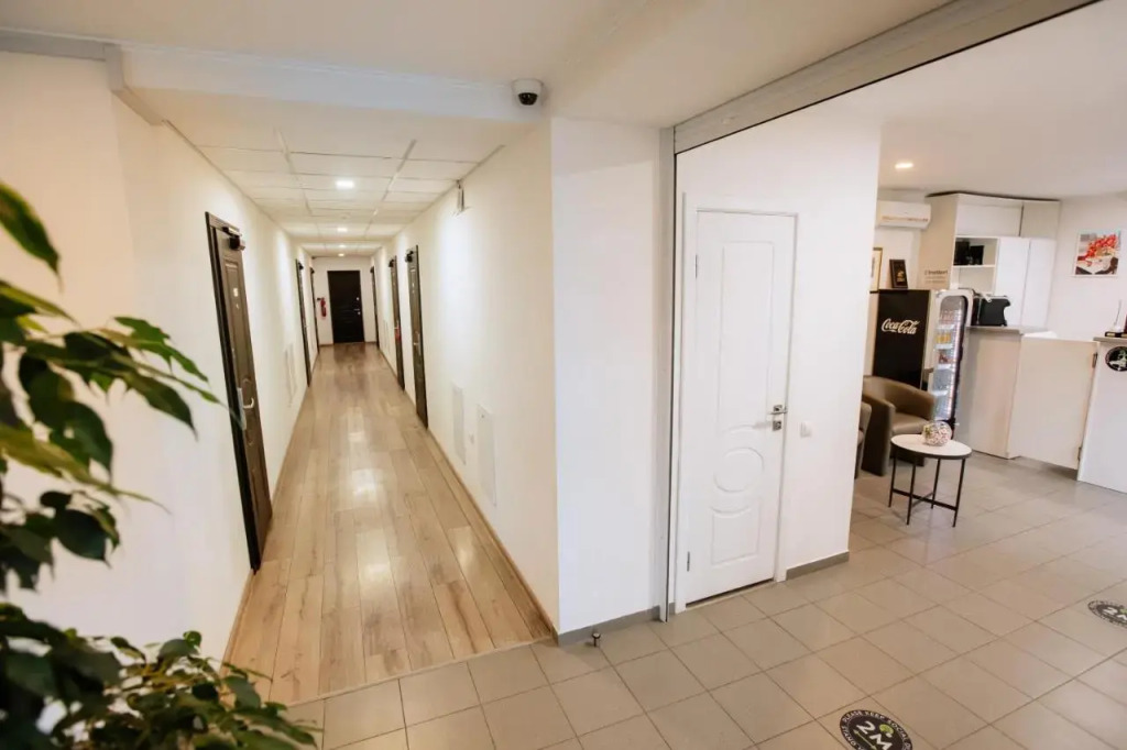 Stone City Apartment in Park Zone
