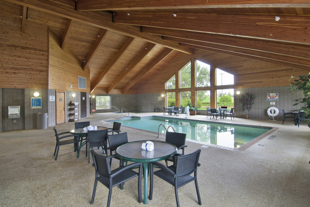 Boarders Inn & Suites by Cobblestone Hotels - Faribault