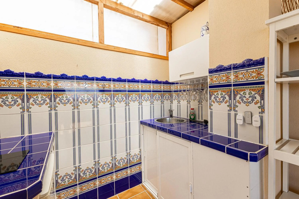3 bedroom apartment with private rooftop terrace