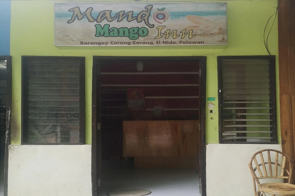 OYO 689 Mando Mango Inn