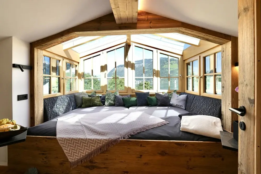Lakeside Penthouse 16
