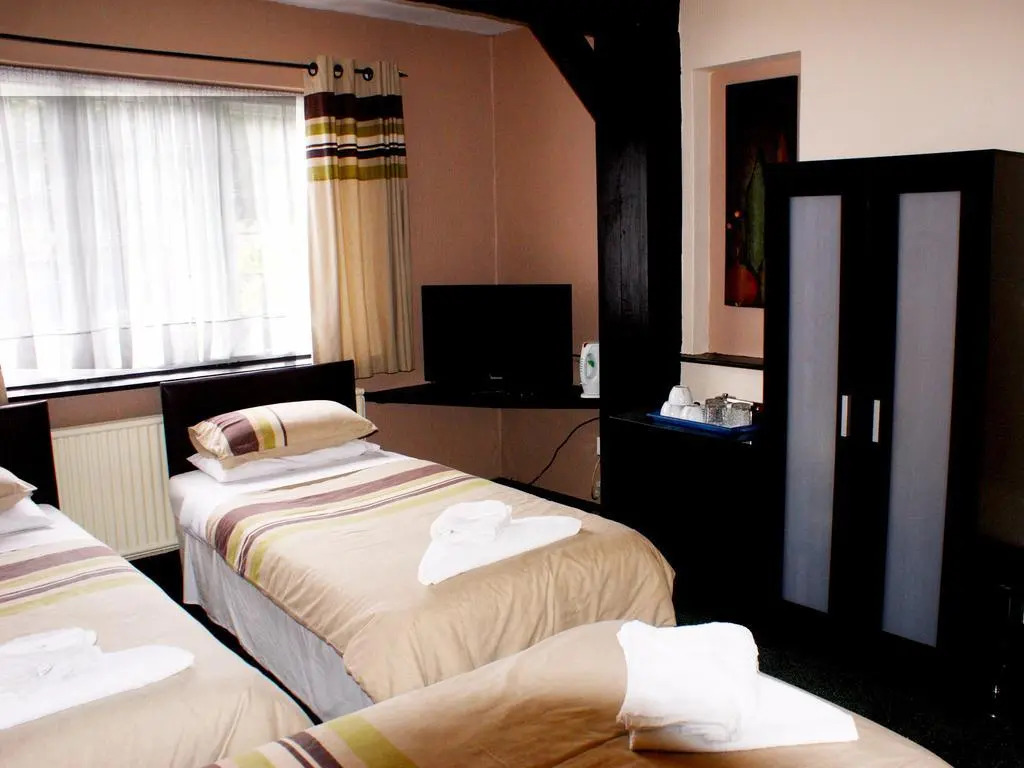 Tudor Lodge Hotel