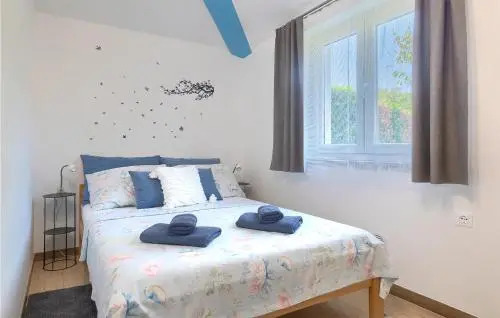 Four bedroom Holiday Home In Loborika