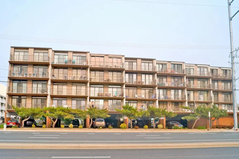 Jada 1A - 3 Br Condo