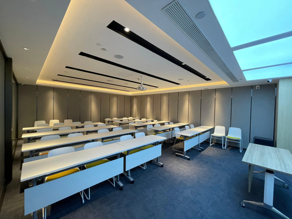 Orange Hotel, Longhu Paradise Walk, Daxing Biomedical Base, Beijing