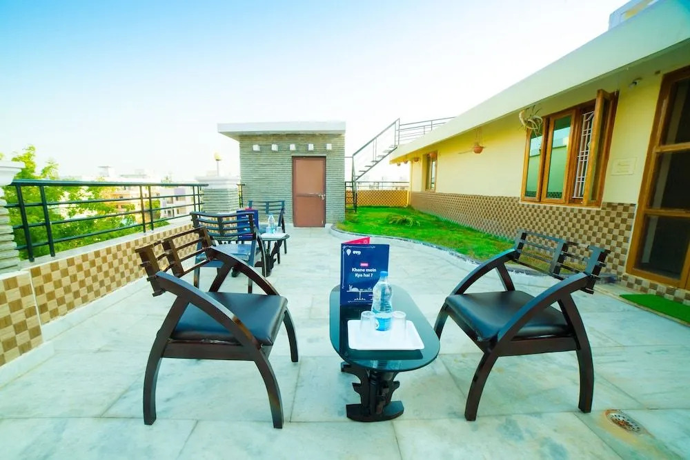 OYO 9054 Velaga Inn