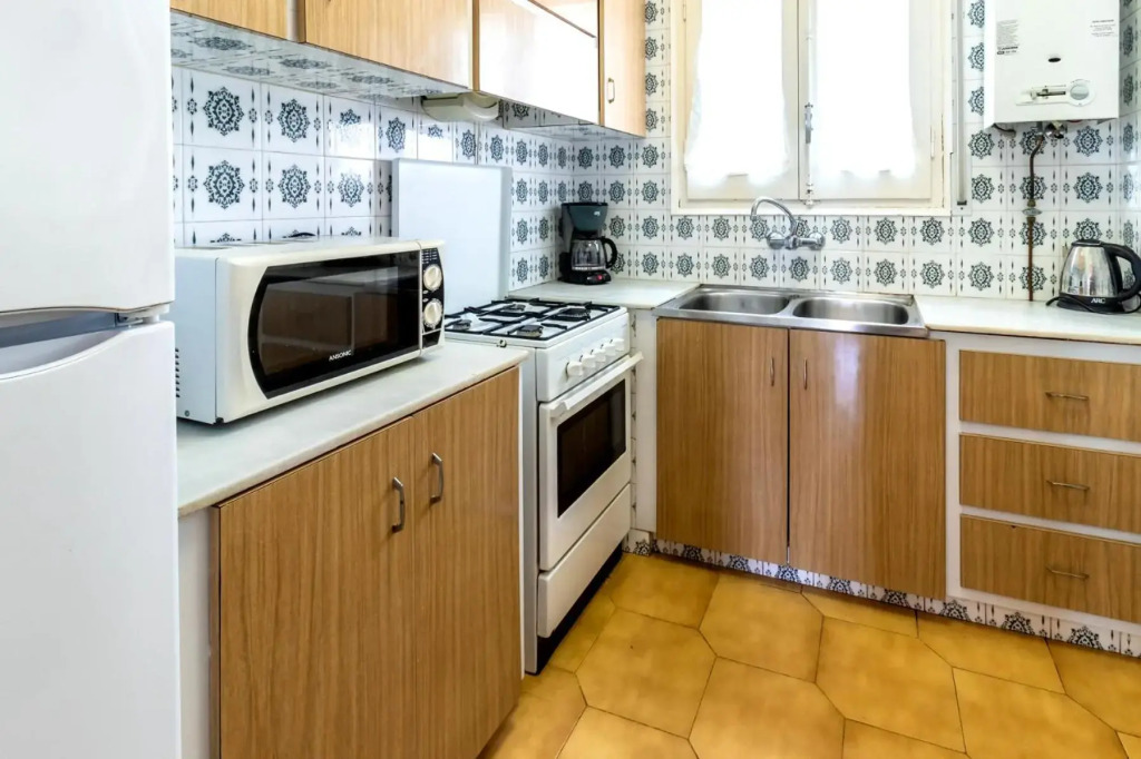 PORT DE LLANÇÀ 35 Apartamento céntrico en el puerto
