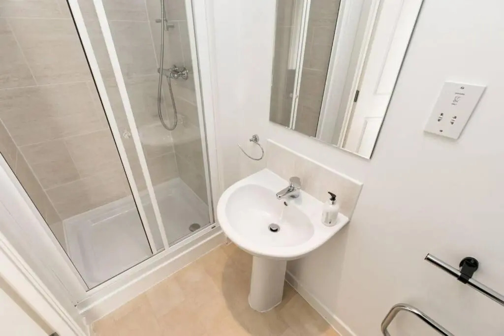 Flat 34 Fraser house apartment city centre apartment