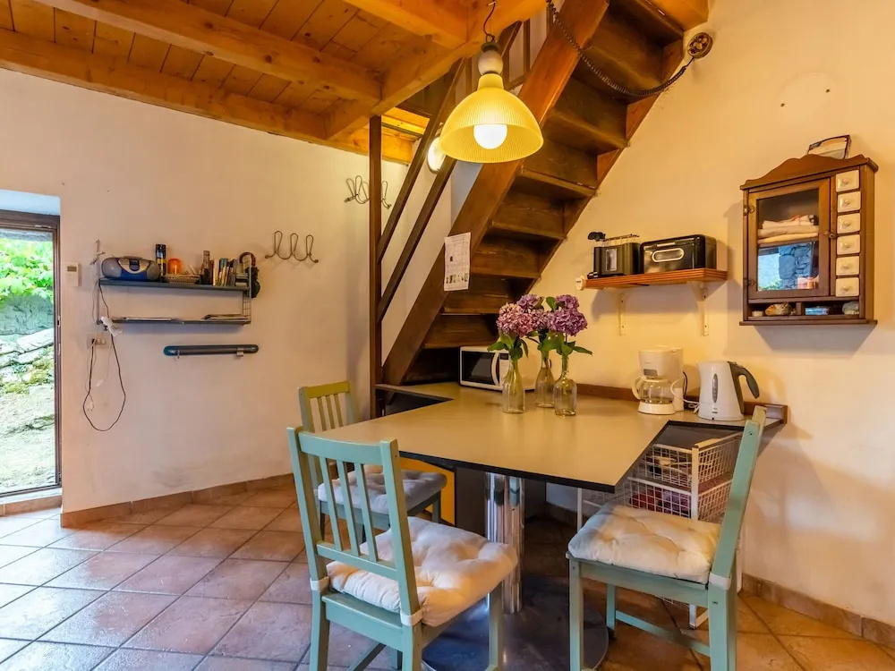 Authentic Rural House, 200 mt Form the Parking