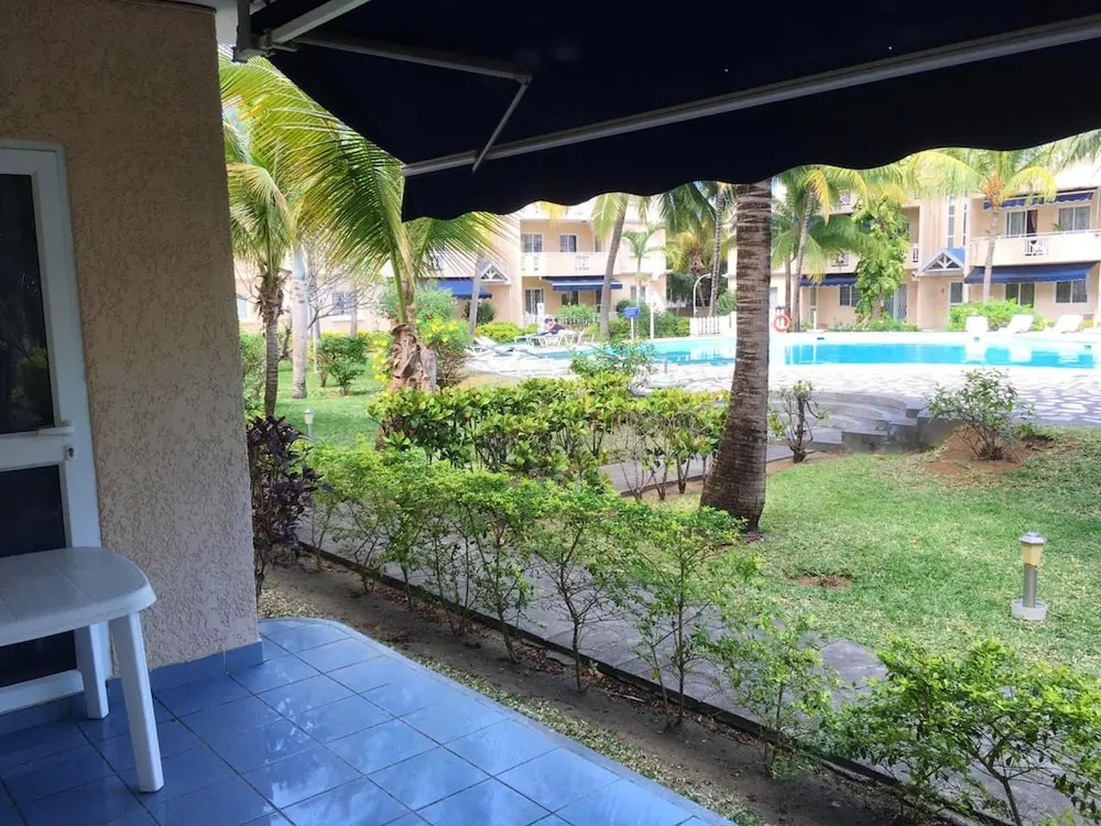 Apartment With 2 Bedrooms in Flic en Flac, With Wonderful Mountain Vie