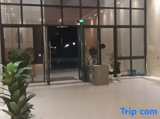 Huzhou Miyuejian B&B