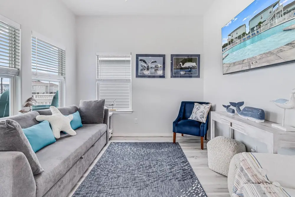 Dolphin Deck Or120 3 Bedroom Home by RedAwning
