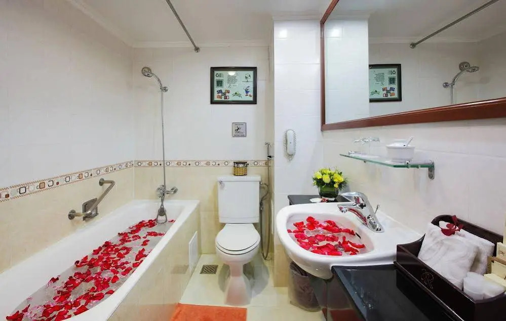 Royal Saigon Hotel