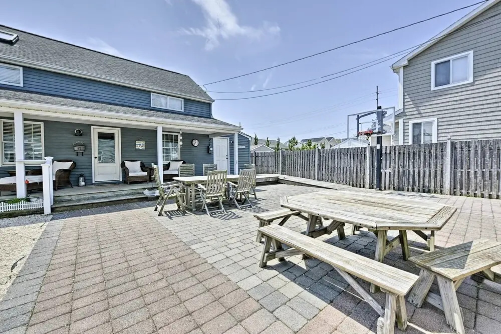 Lavallette House w/ Fenced Yard & Gas Grill!