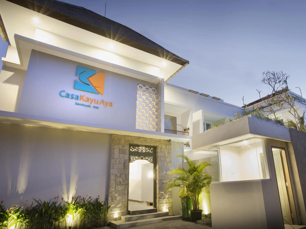 Hola Seminyak