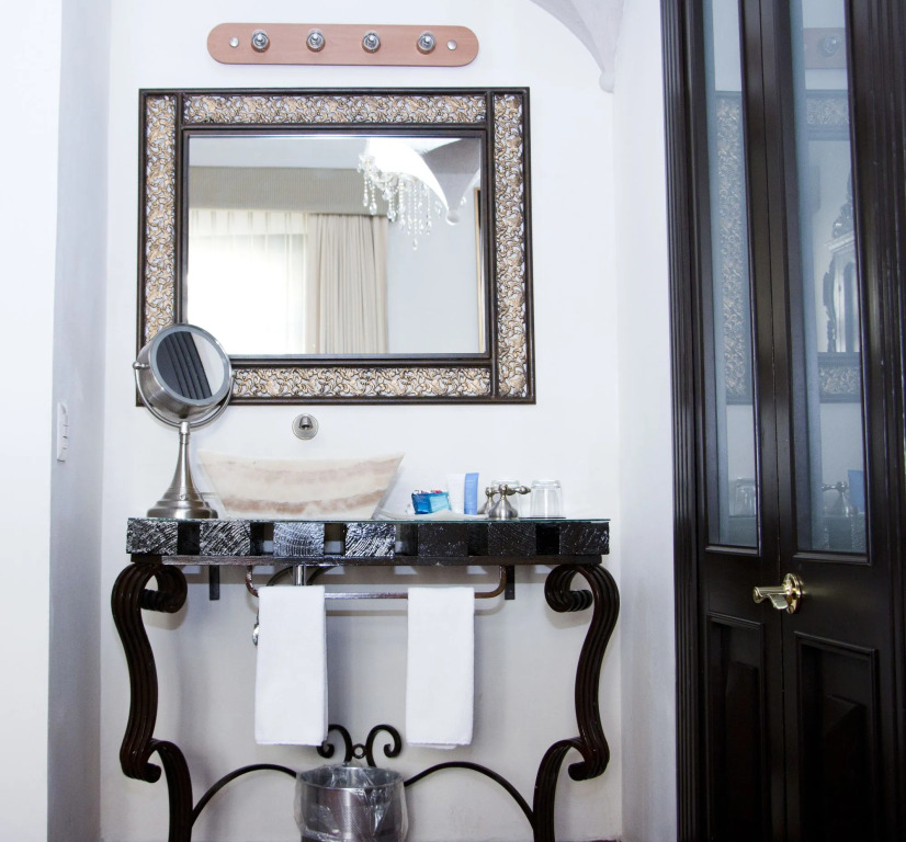 Hotel Herencia By Hosting House