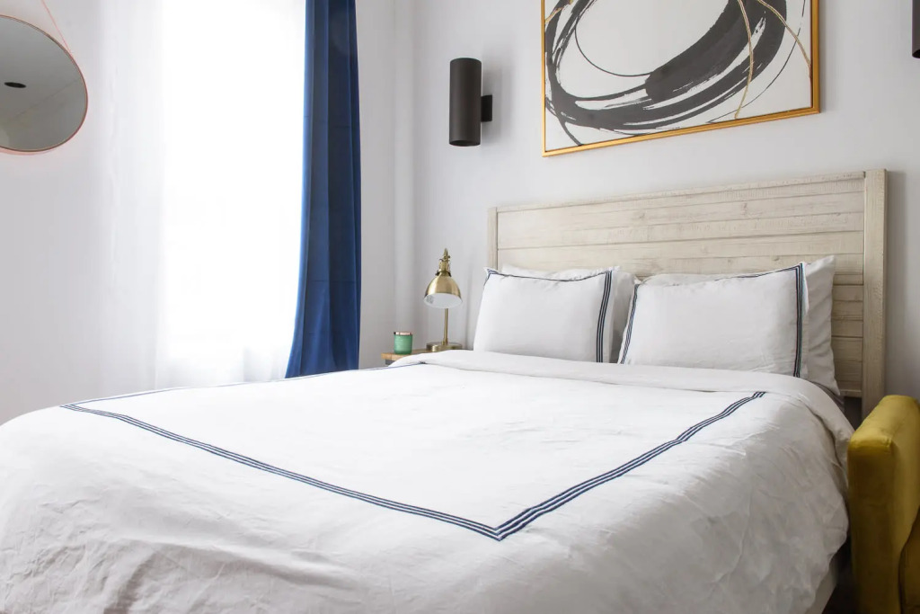 24-18 New Gramercy Studio W D in Unit Fully Reno