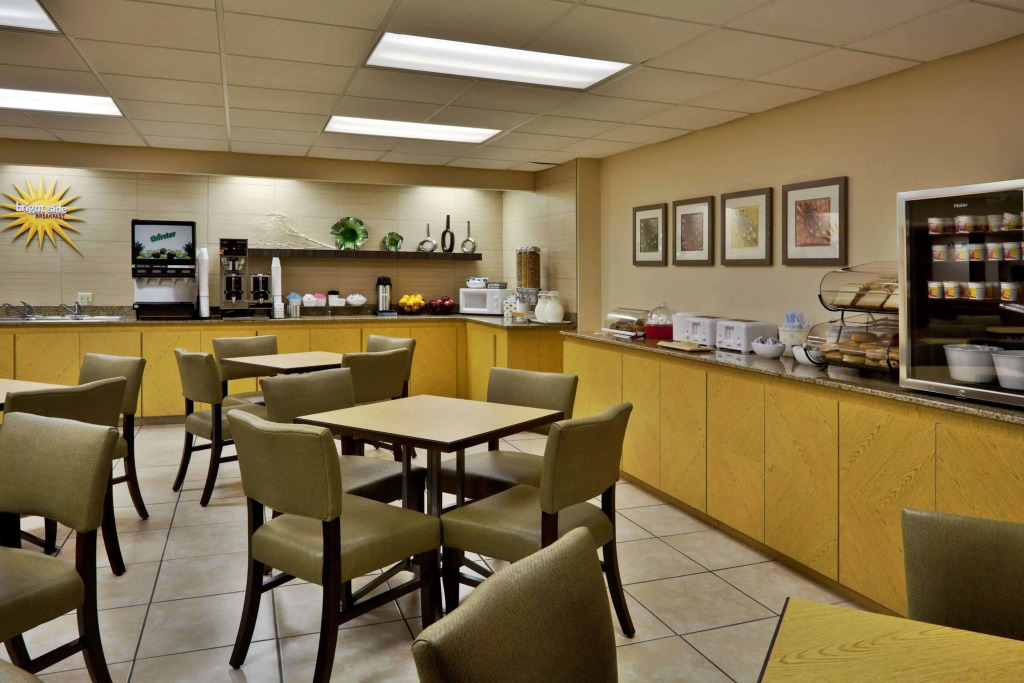 La Quinta by Wyndham St. Pete-Clearwater Airport