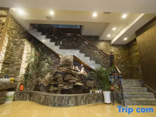 Xinjinjue Hotel