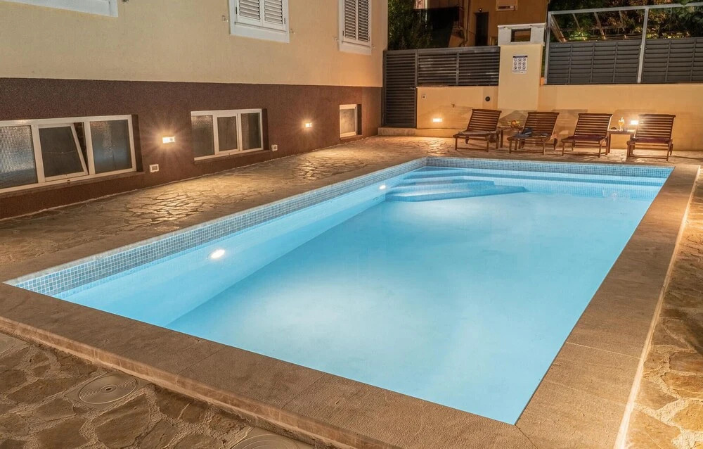 Awesome Apartment in Zadar With Wifi, 2 Bedrooms and Outdoor Swimming Pool