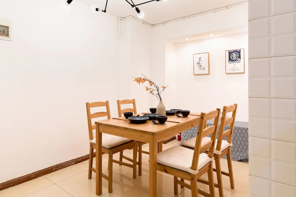 Qing Apartment Ukiyoe