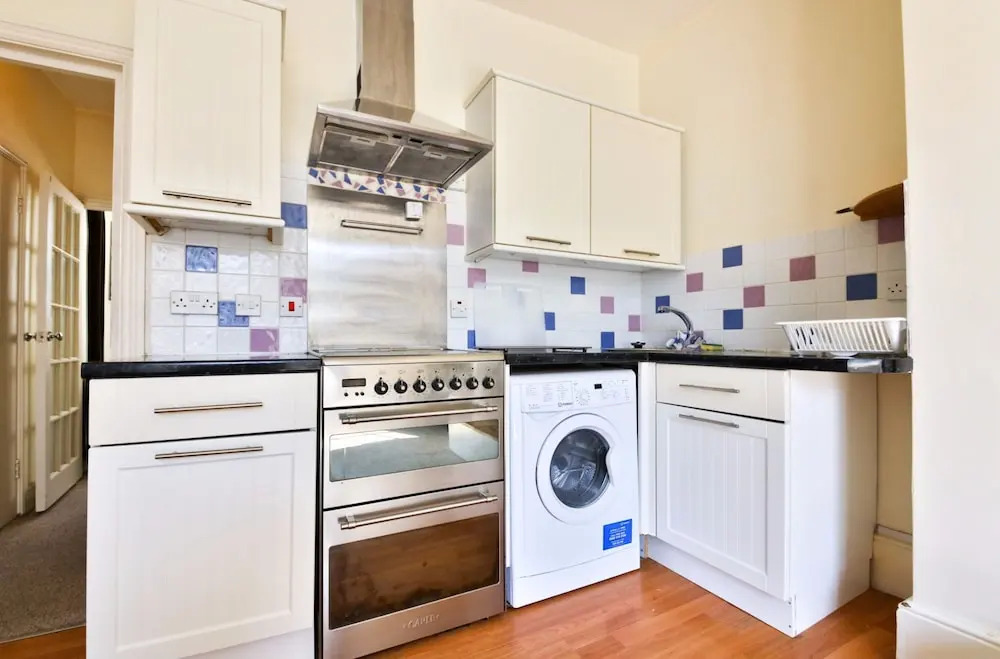 Quiet Flat for 4 With Sea View in Central Brighton