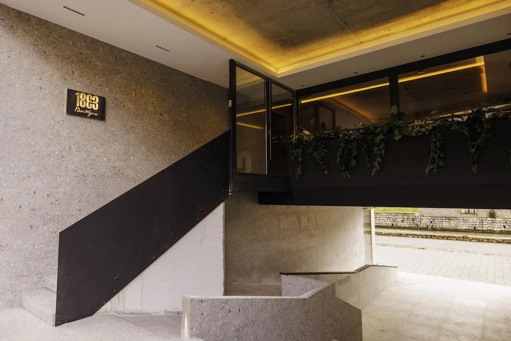 1863 Boutique Hotel