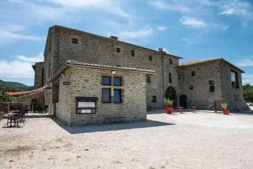 Château du Poët-Célard