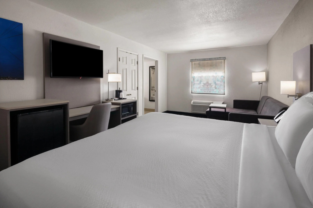 La Quinta Inn by Wyndham Omaha West