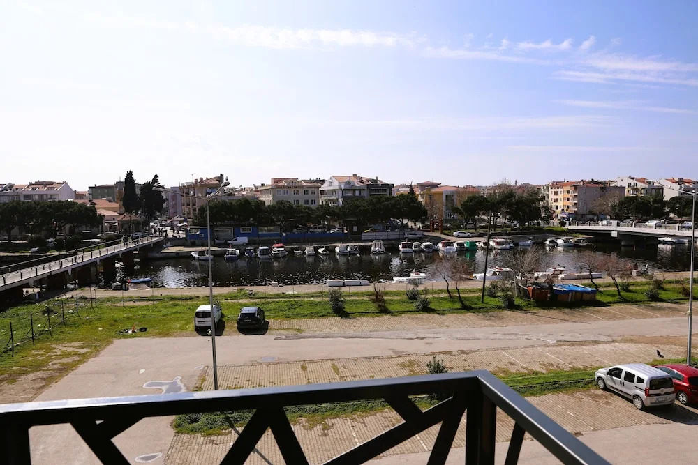 Aybek Ratio Hotel