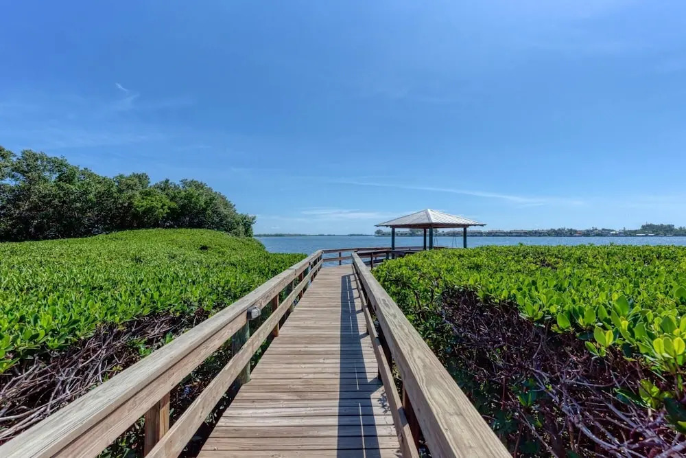 Bradenton Beach Club Bliss-2 Bedroom-2 Bathroom Condo-2 Pools-hottub-private Beach Access