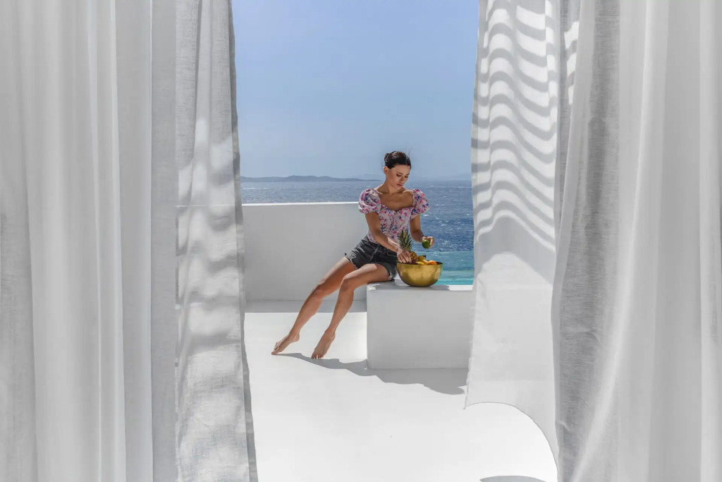 Tagoo Black Mykonos
