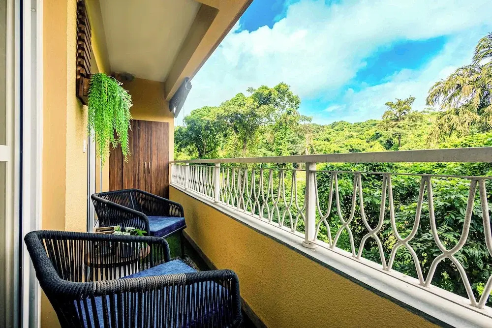 Alaya Stays Veera Marina 1BHK with Pool