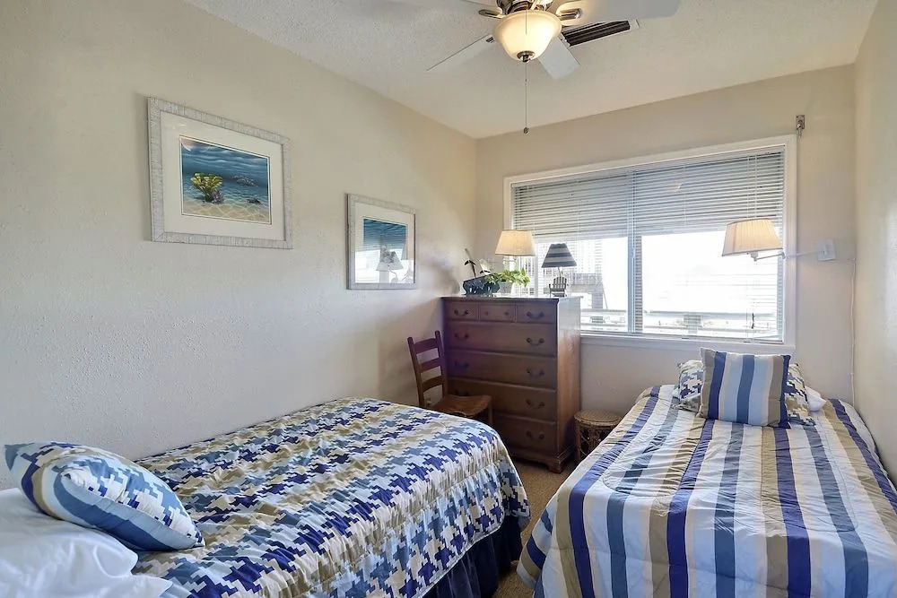 Beachfront Feel BFF 5 Br home by RedAwning