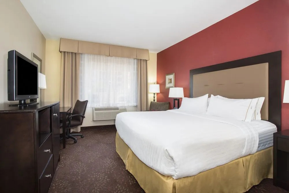 Comfort Inn & Suites At ASU