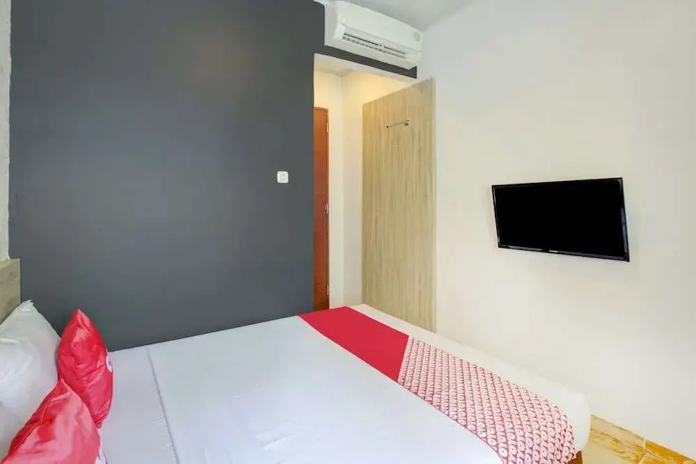 Hotel O Gambir Near Juanda Station Formerly Bunga Dahlia