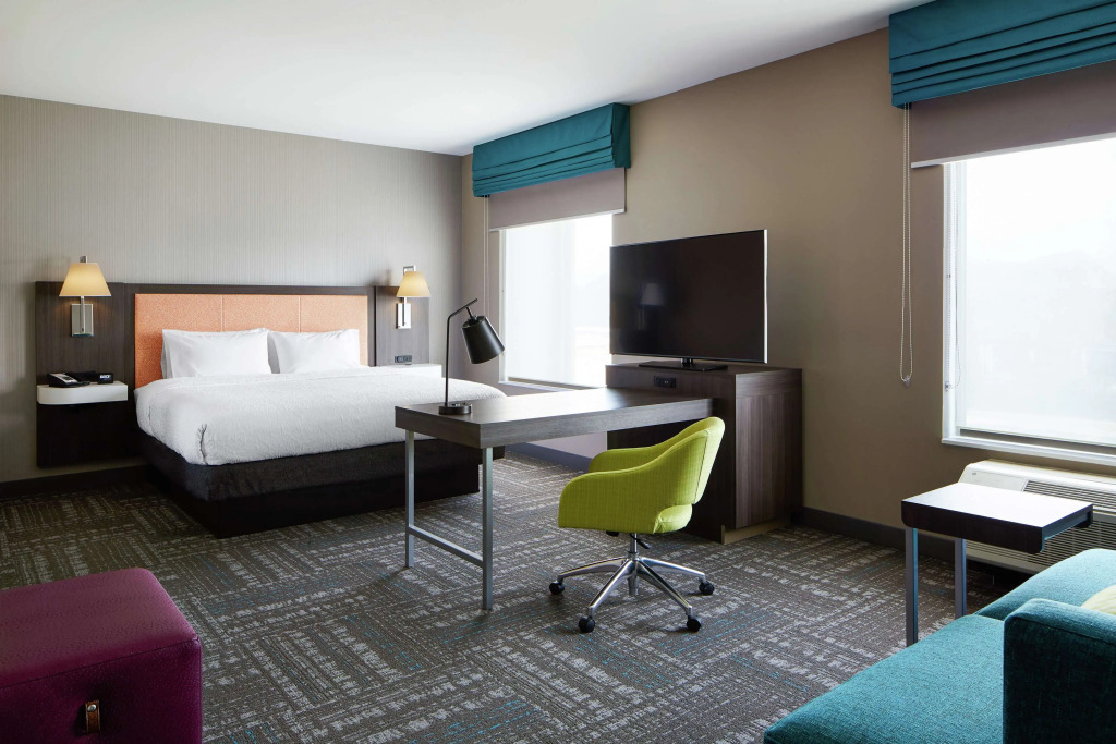 Hampton Inn & Suites Chicago/Waukegan