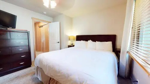 Snowcreek 247 Townhouse