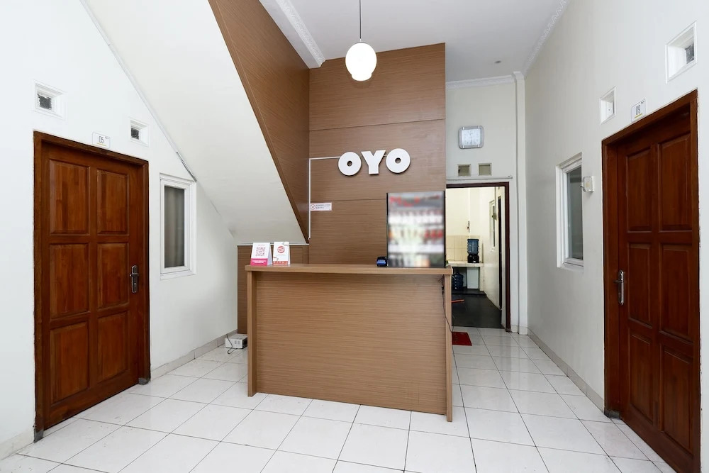 OYO 2428 Trision Hostel