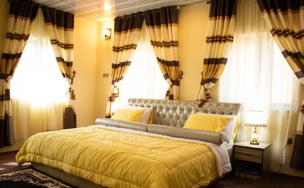 Ralph and Comfort Luxury Suites