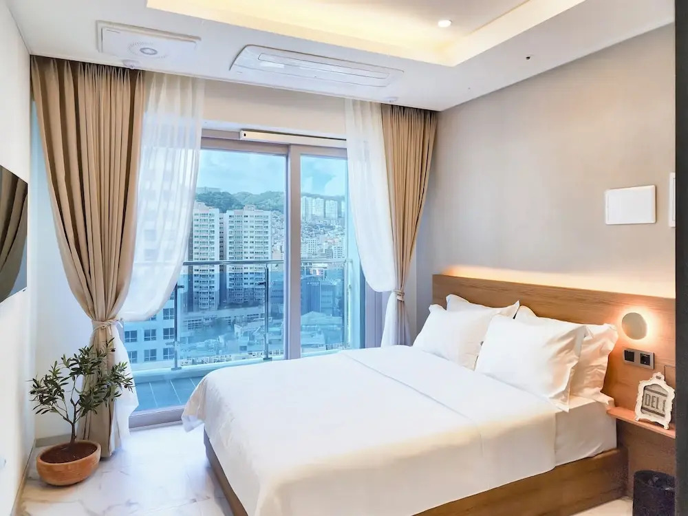 Paramion Hotel