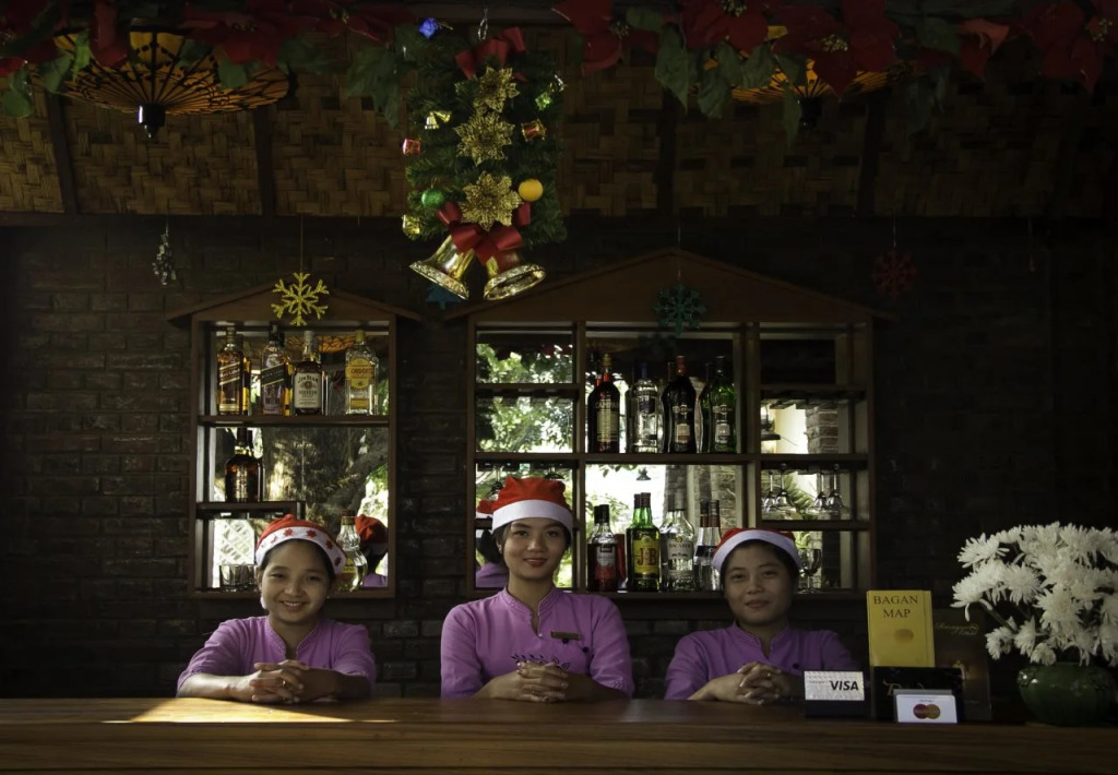 Raza Gyo Hotel