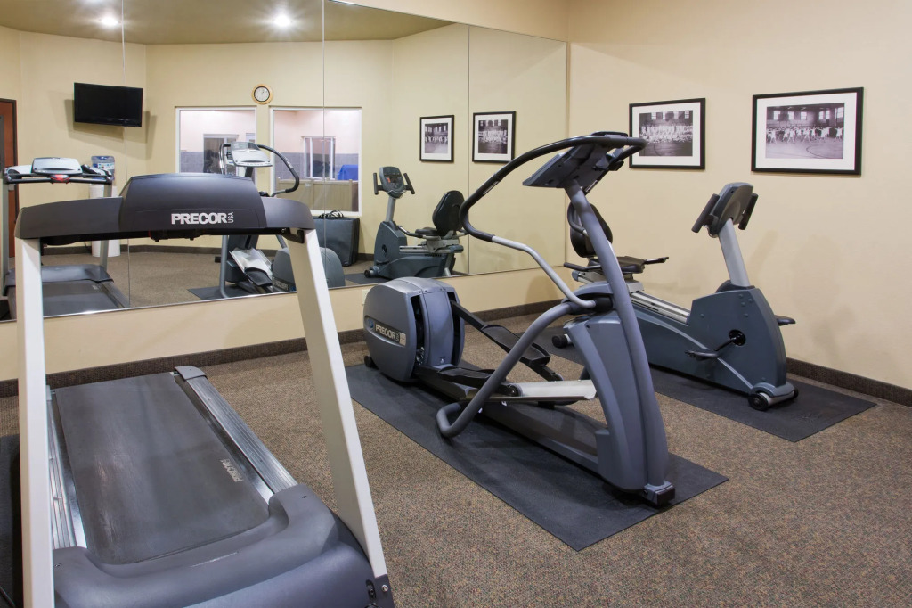 Holiday Inn Express Hotel & Suites Astoria by IHG