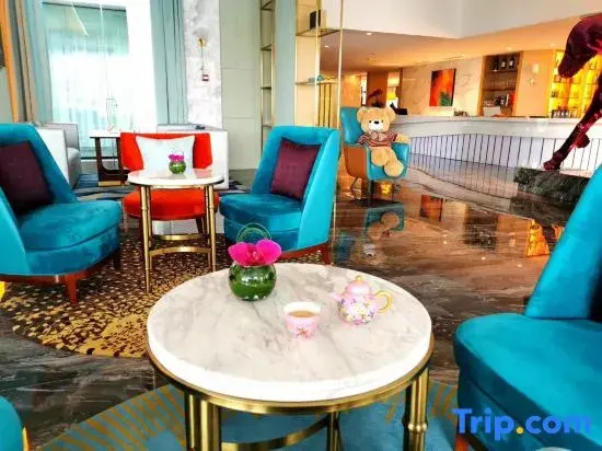 Jinju Hotel (Chengdu Financial City Yintai Center in99)