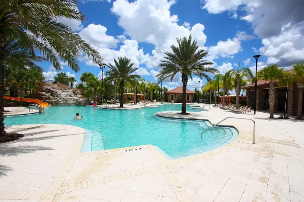 5 Bedroom Private Pool Home 15 Min to Disney World, Davenport