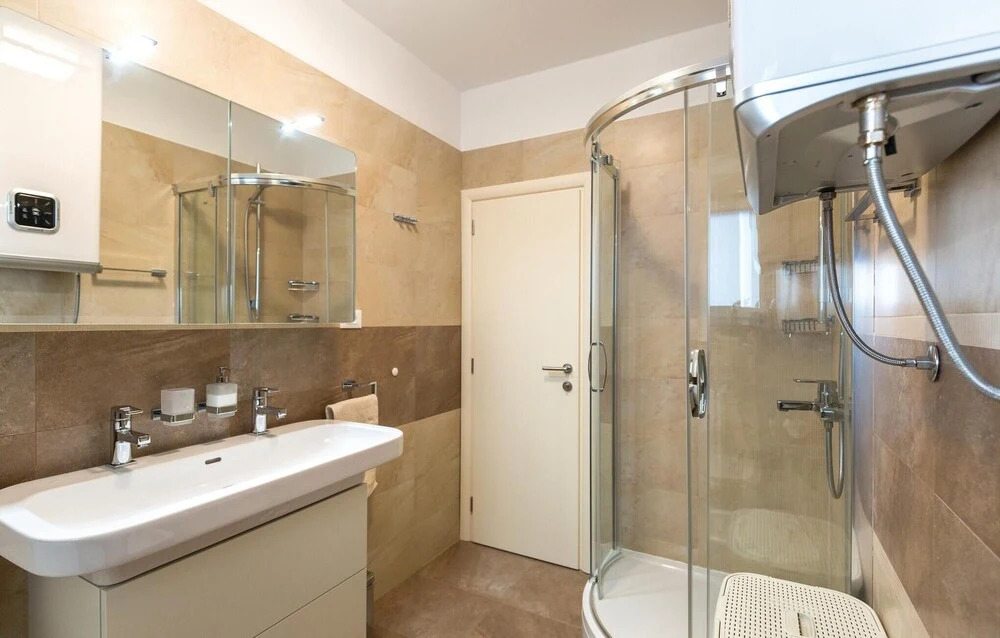 Four-Bedroom Holiday Home In Brist