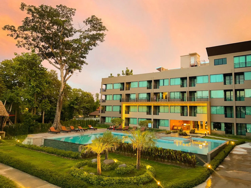 River Tree Resort