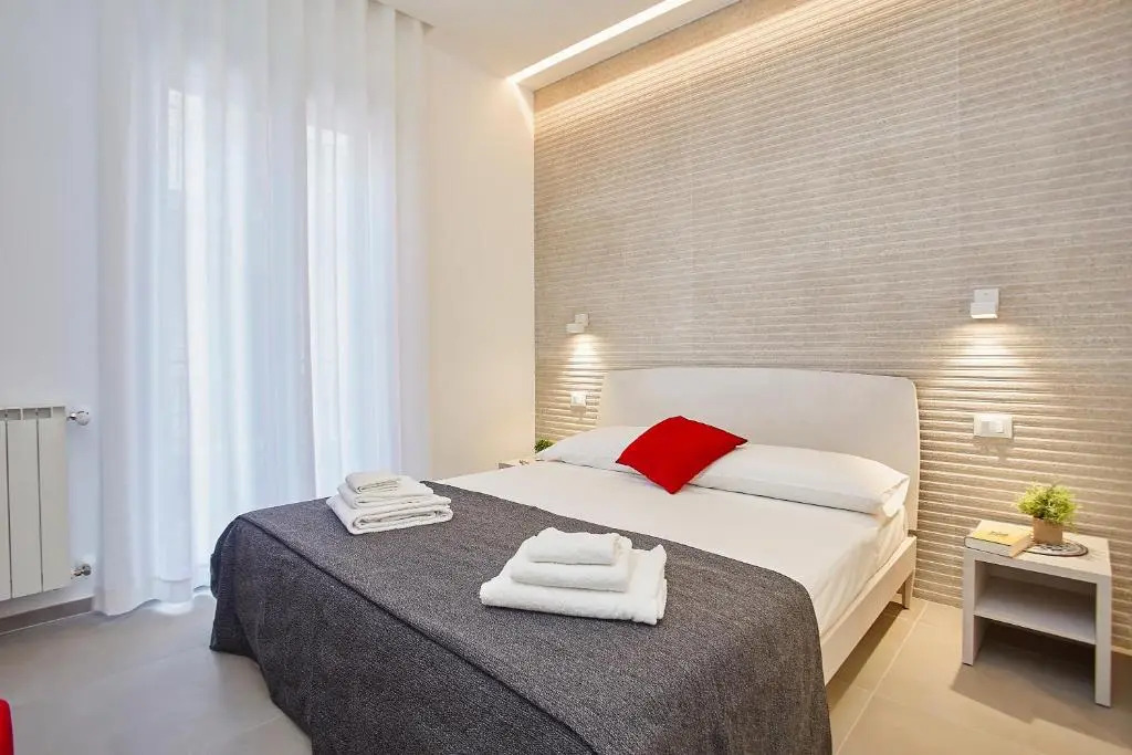 Porta del Golfo Apartments & Suites