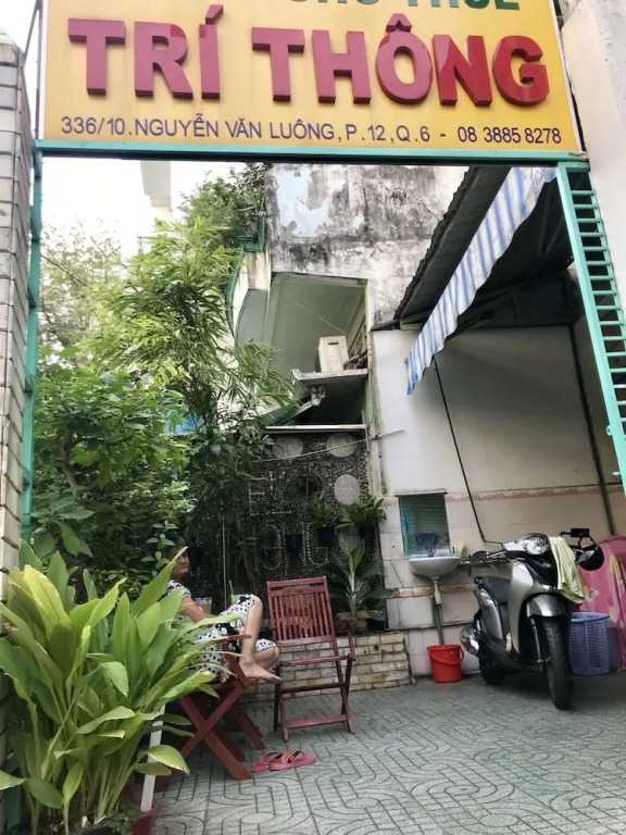 Trí Thông Hotel